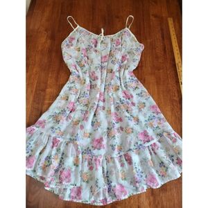 Vintage 1950s short floral nightgown